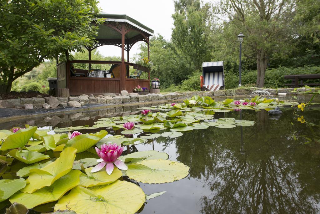 Pension Deichgraf Middelhagen Bagian luar foto